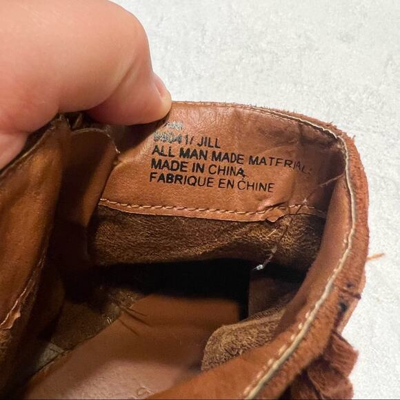 Maurices Faux Suede Cognac Brown Fringe Ankle Boots Size 7.5 - Picture 9 of 12